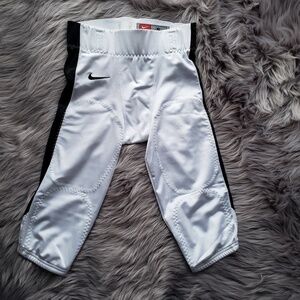 Nike Men's Football Shorts Size S